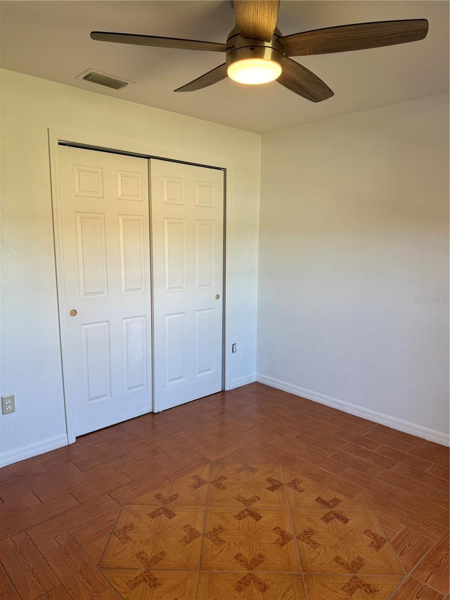 Image 32 of 35 For 4688 Heather Terrace