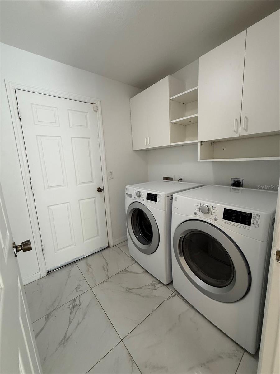 Image 33 of 35 For 4688 Heather Terrace