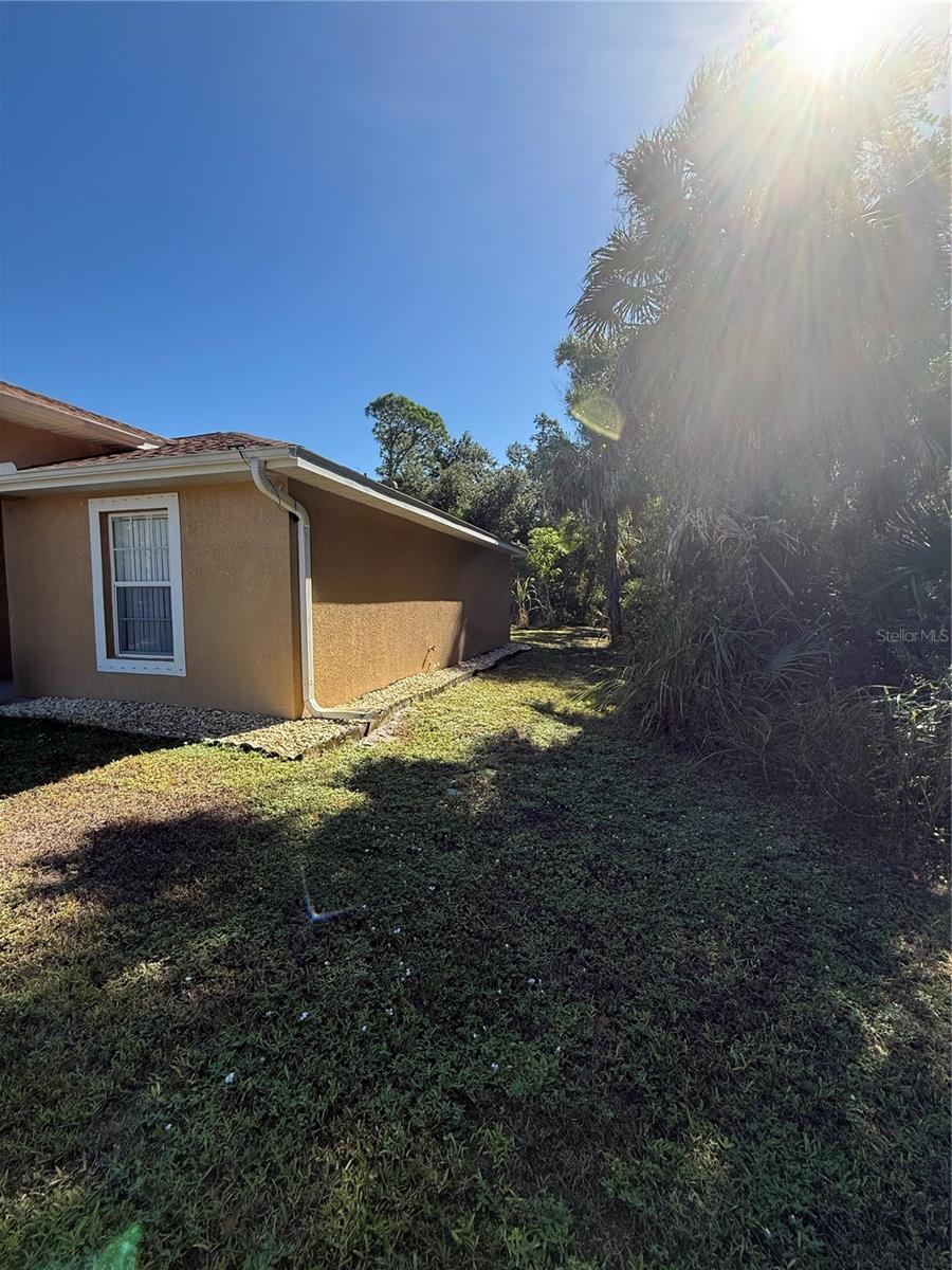 Image 4 of 35 For 4688 Heather Terrace