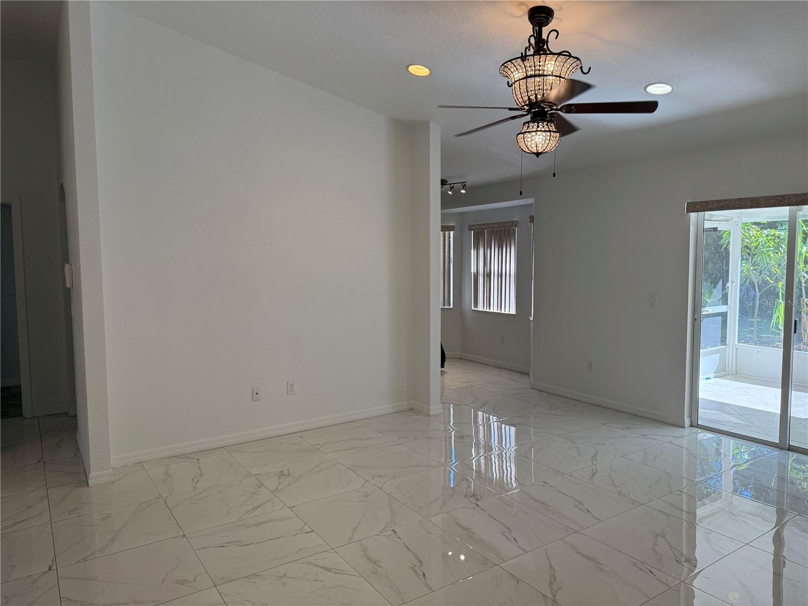 Image 9 of 35 For 4688 Heather Terrace