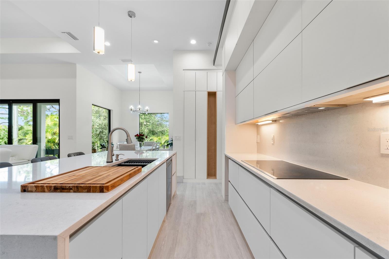 Image 18 of 44 For 380 Cowry Road