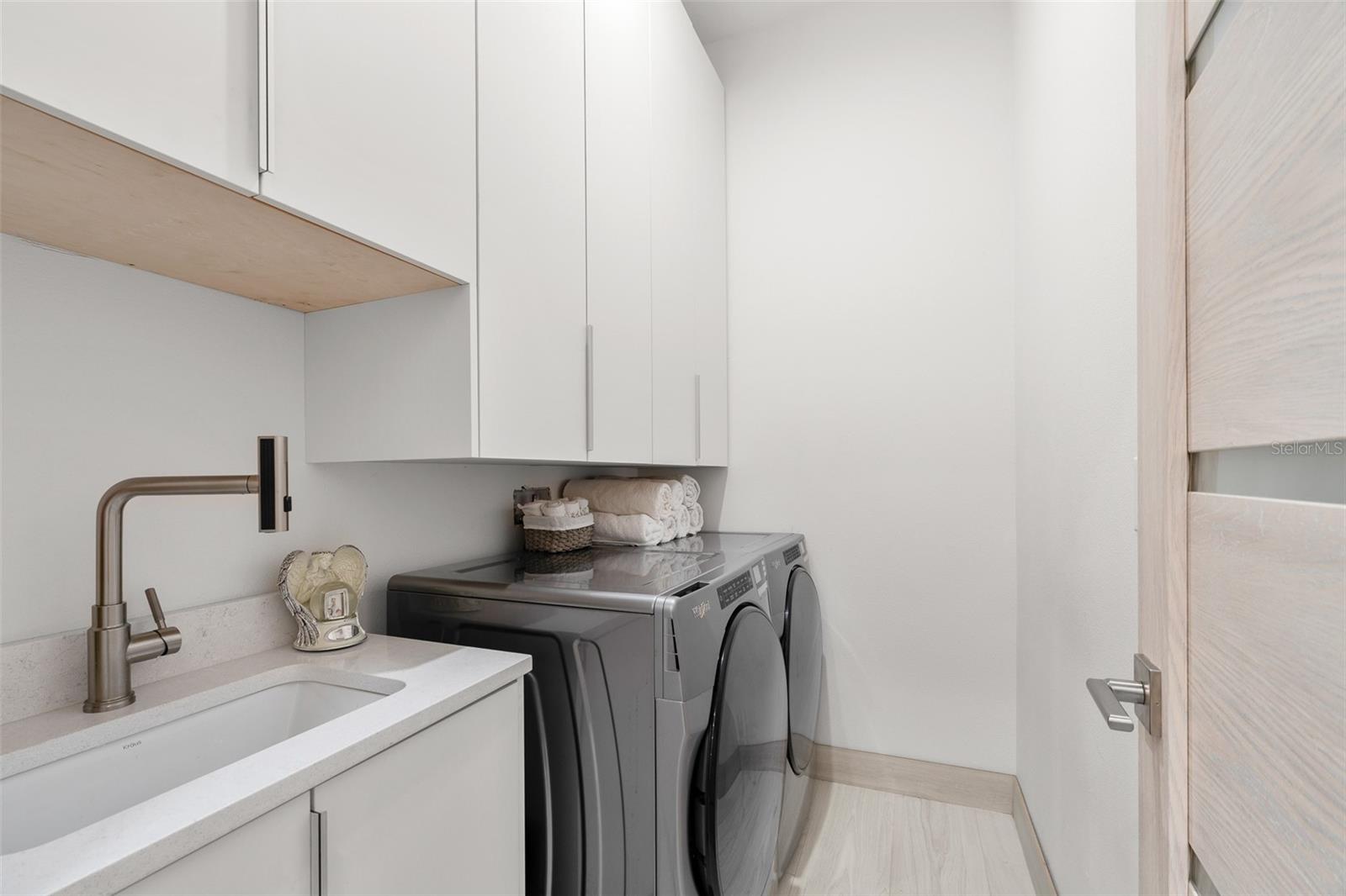 Image 36 of 44 For 380 Cowry Road