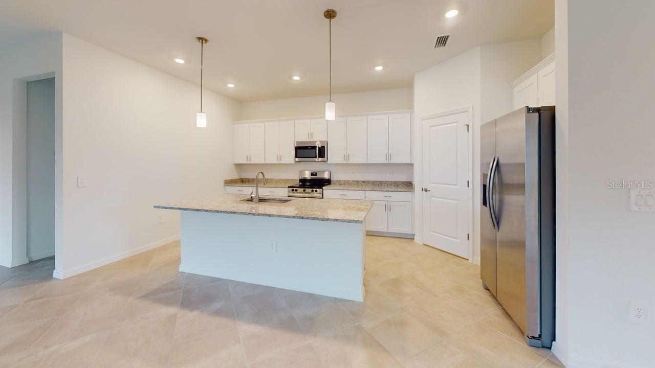 Image 24 of 37 For 1548 Saddlewood Circle