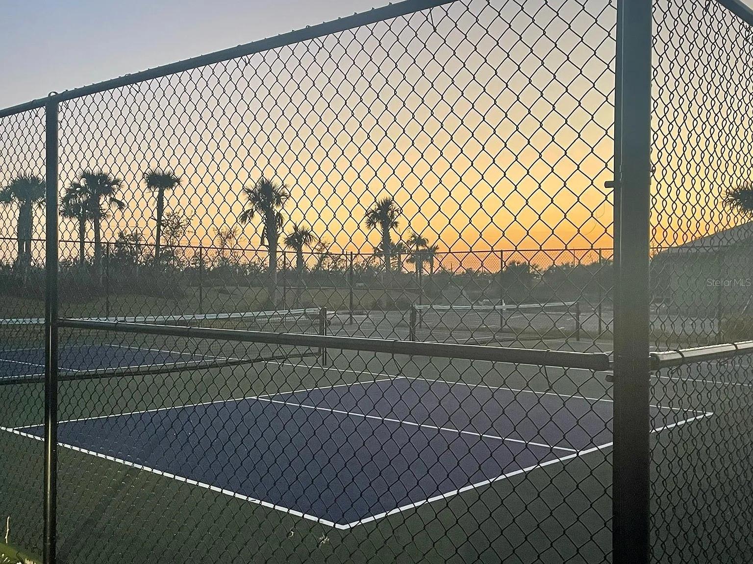 Image 31 of 37 For 1548 Saddlewood Circle