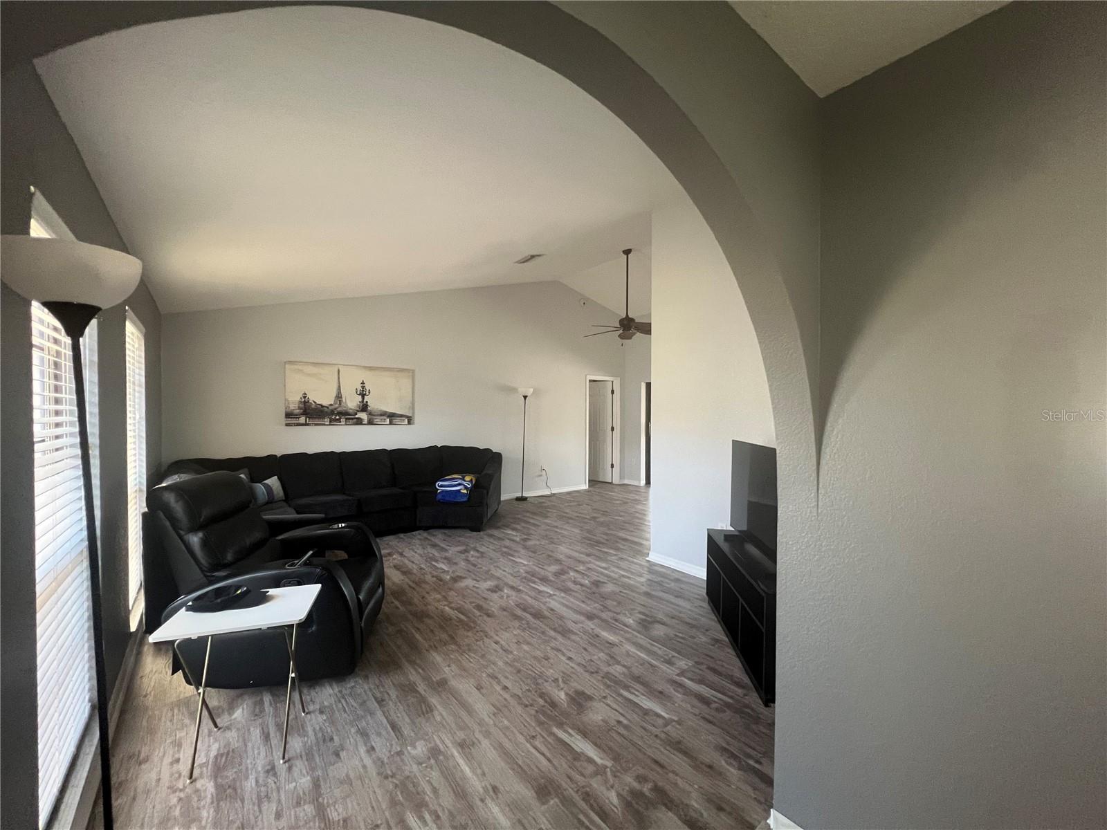 Image 4 of 50 For 470 Strasburg Drive