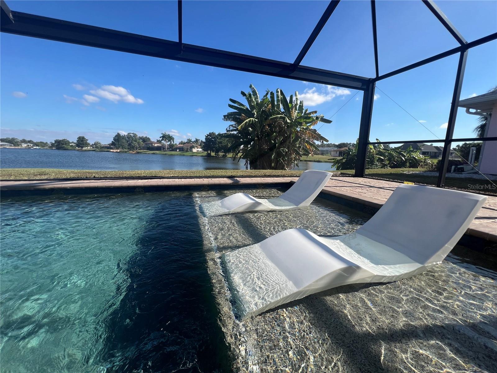 Image 43 of 50 For 470 Strasburg Drive