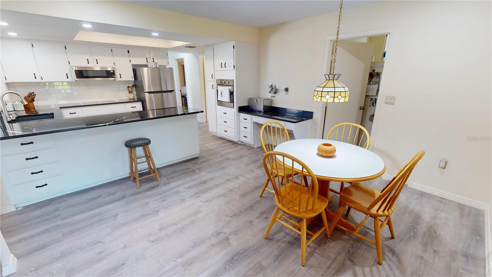 Image 15 of 44 For 18422 Burkholder Circle