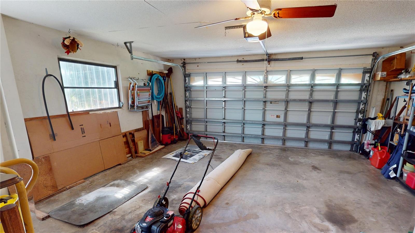 Image 33 of 44 For 18422 Burkholder Circle