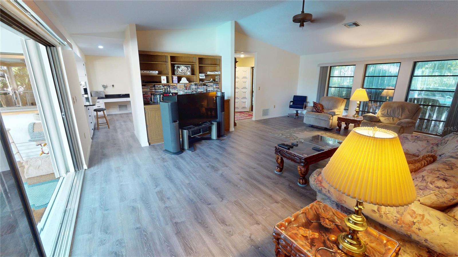 Image 9 of 44 For 18422 Burkholder Circle