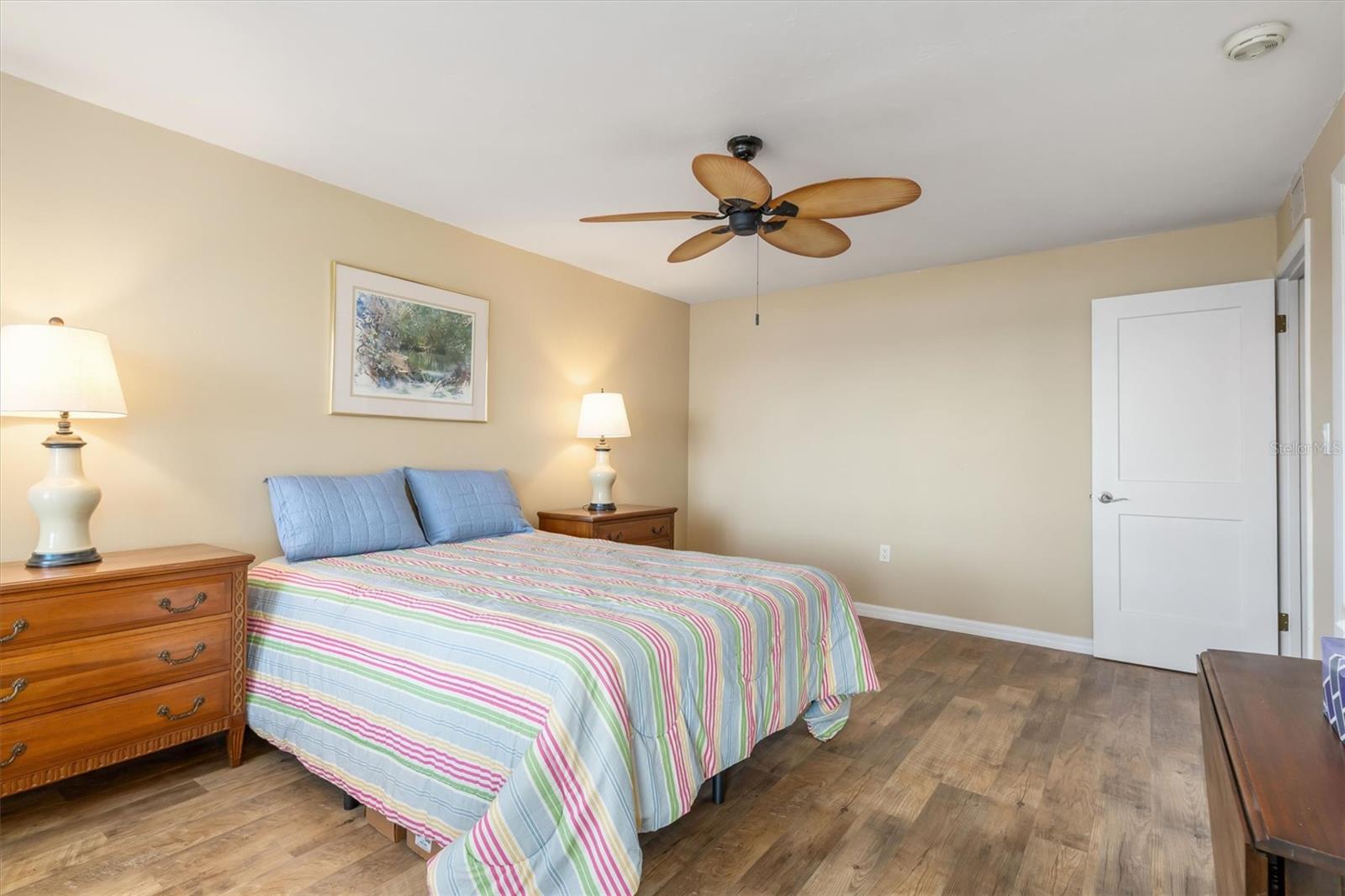 Image 19 of 55 For 1 Colony Point Drive A20