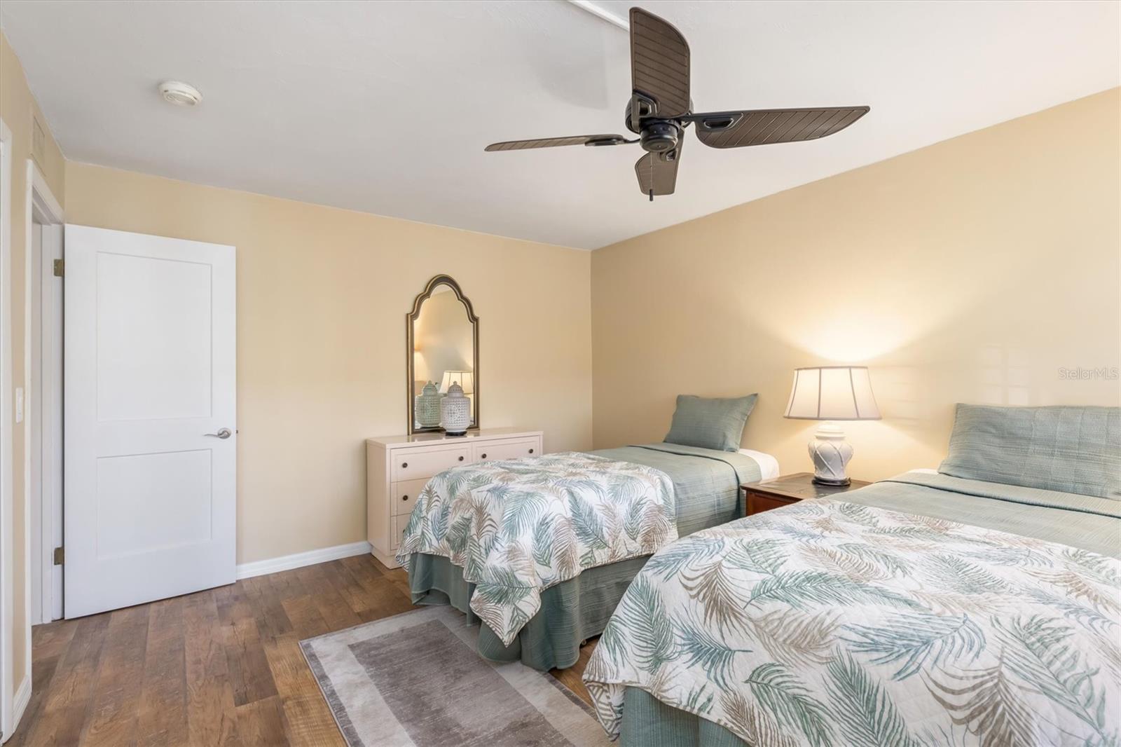 Image 27 of 55 For 1 Colony Point Drive A20