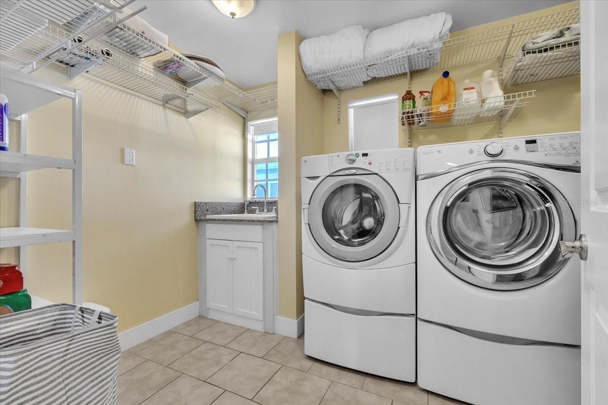 Image 25 of 48 For 5305 Malaluka Court