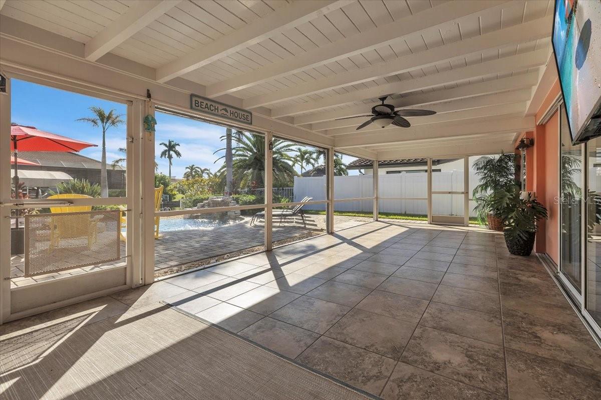 Image 26 of 48 For 5305 Malaluka Court