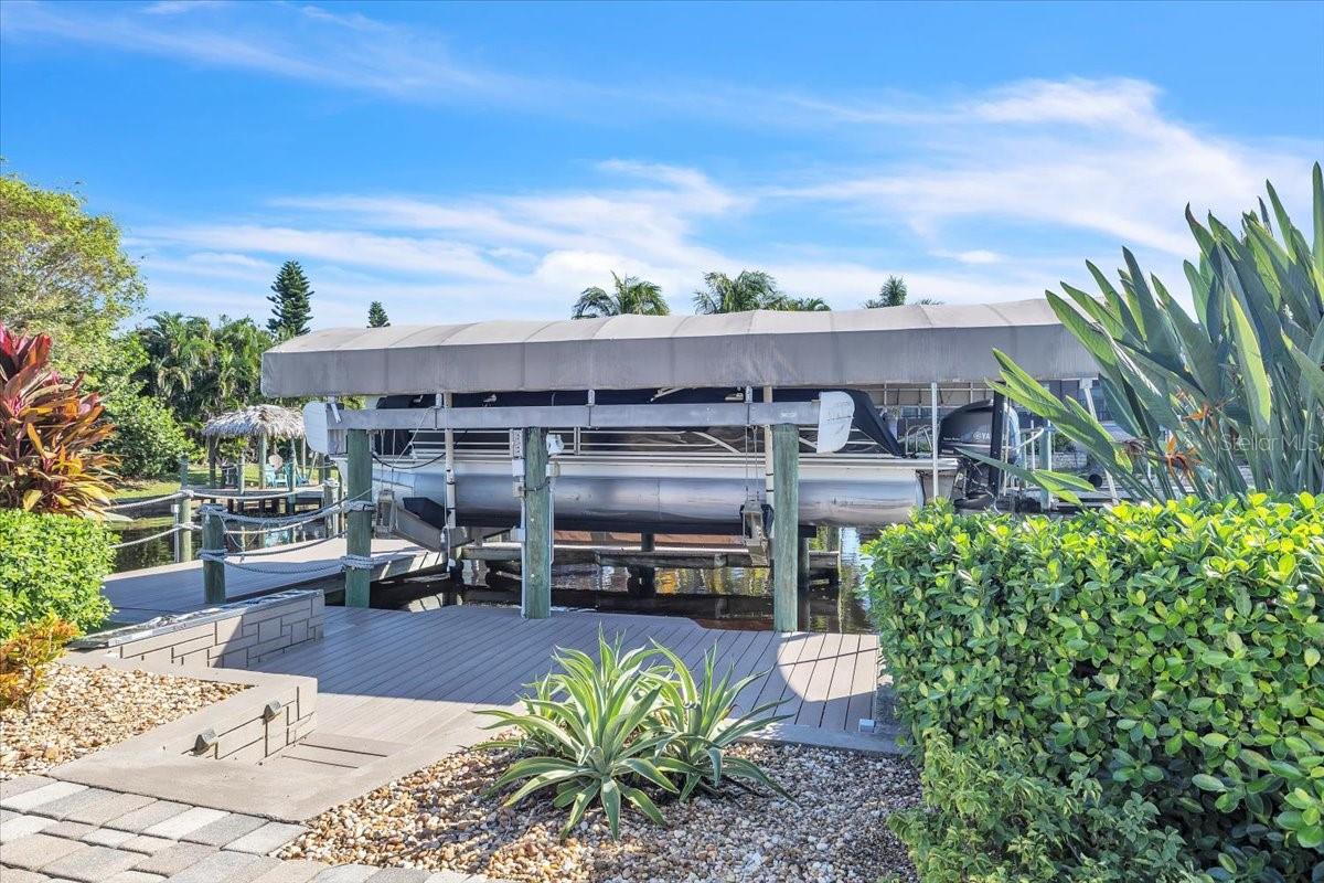 Image 40 of 48 For 5305 Malaluka Court