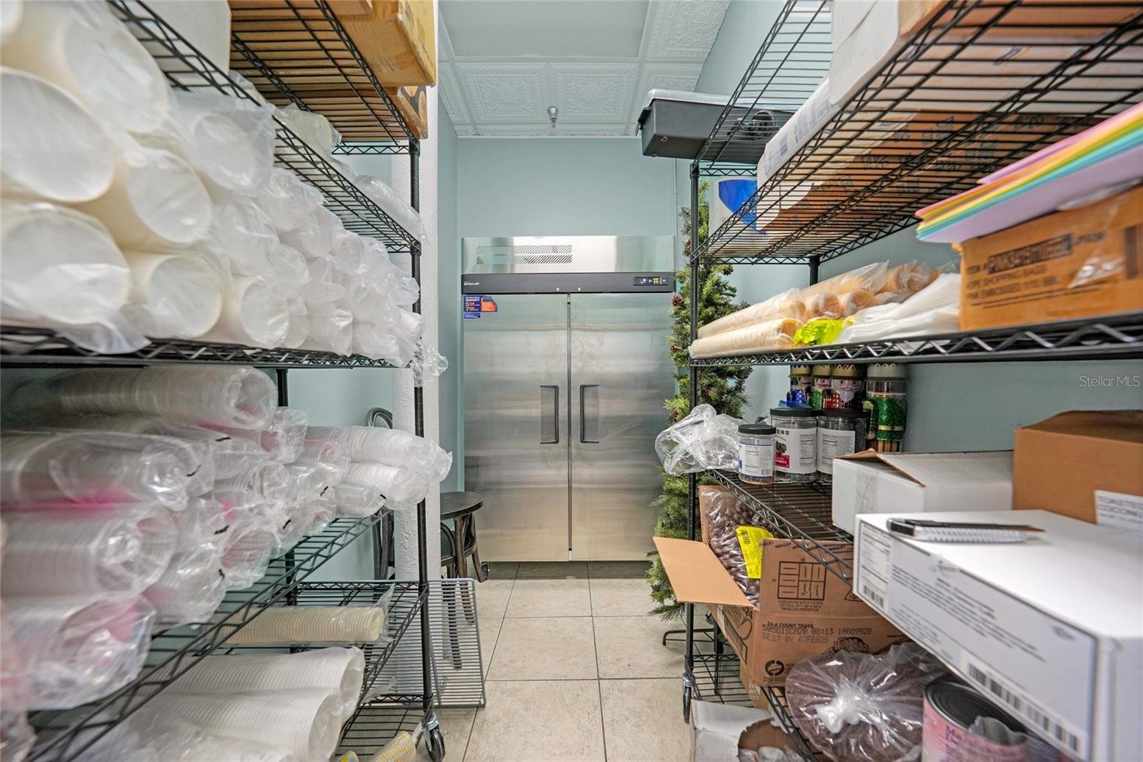 Image 20 of 26 For 203 Oak Street