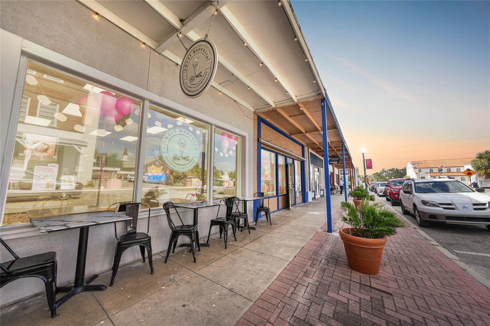 Image 25 of 26 For 203 Oak Street