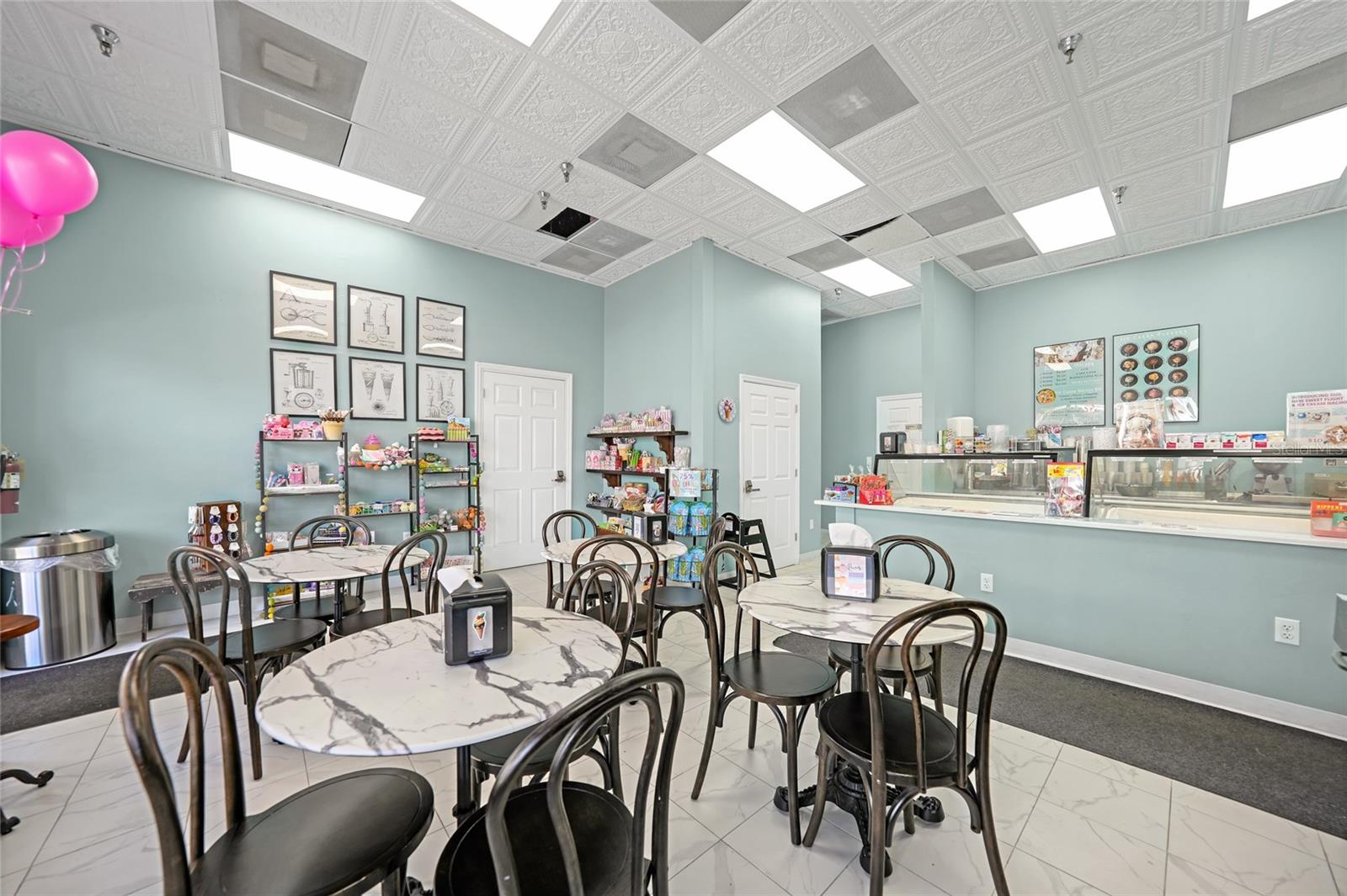 Image 5 of 26 For 203 Oak Street