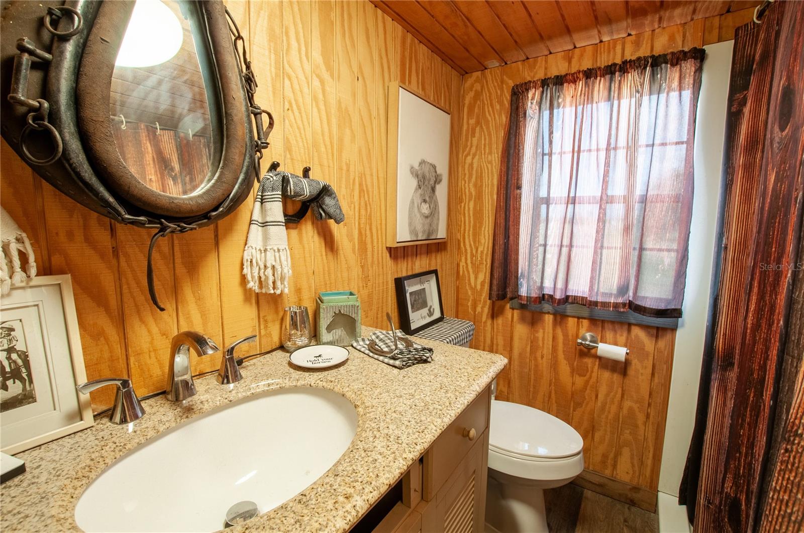 Image 16 of 31 For 3902 Addison Avenue