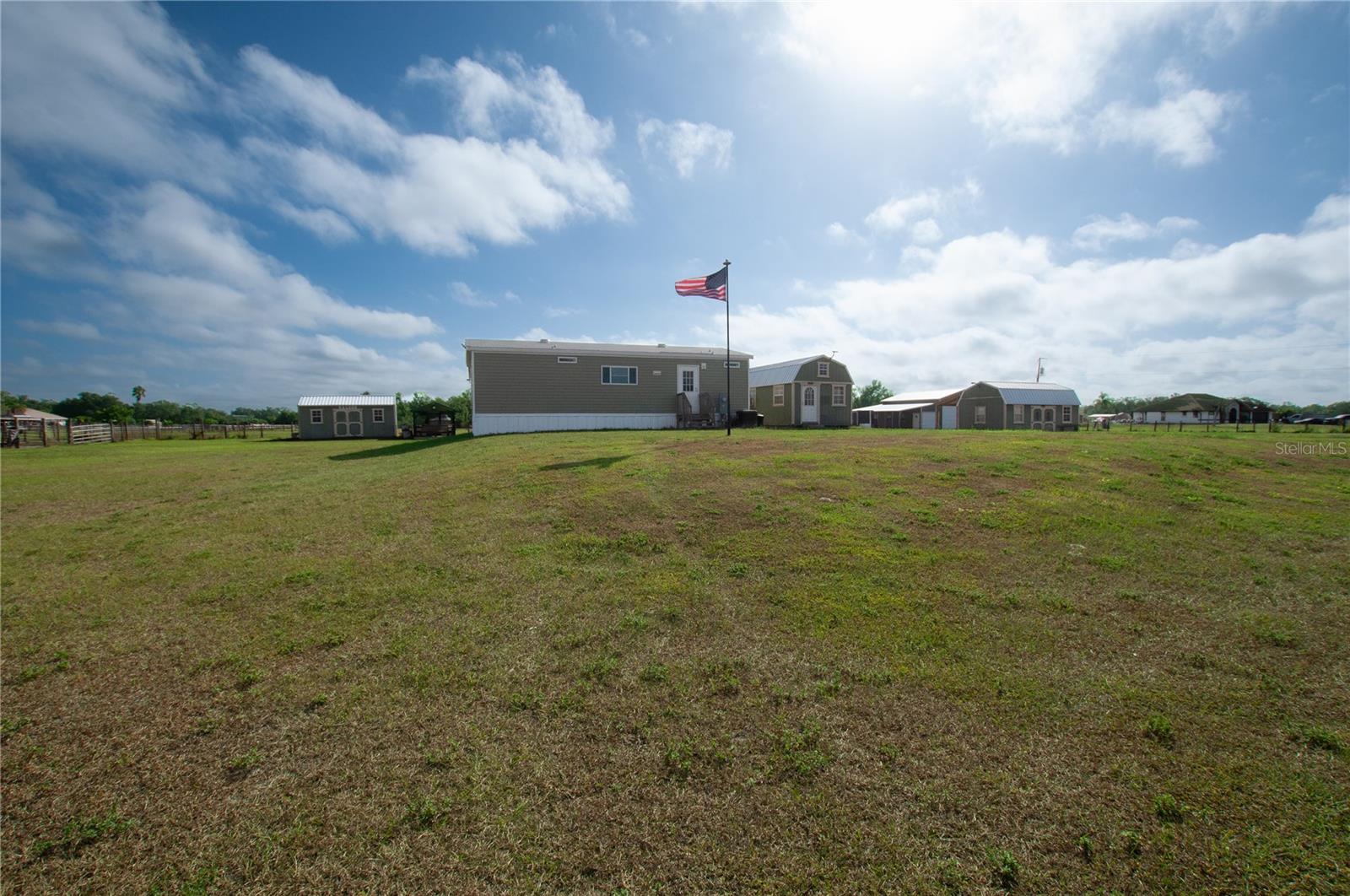 Image 18 of 31 For 3902 Addison Avenue