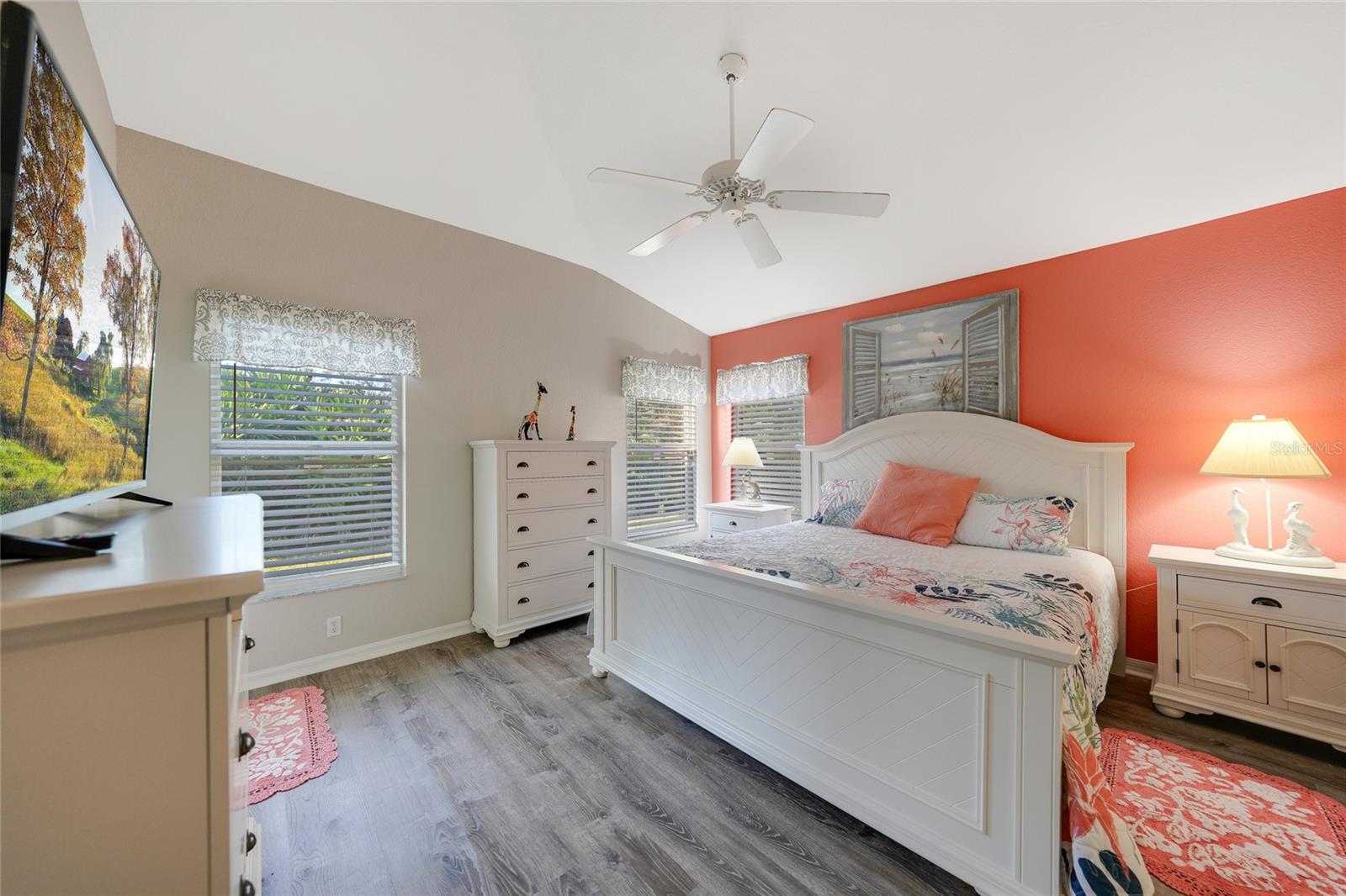 Image 19 of 30 For 3985 Cape Cole Boulevard