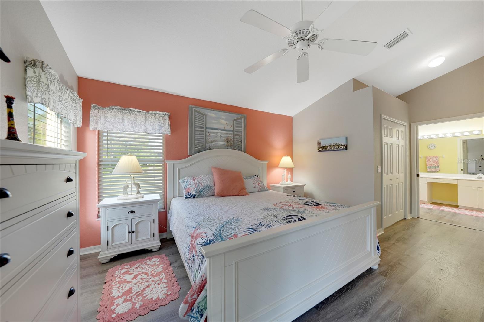 Image 20 of 30 For 3985 Cape Cole Boulevard