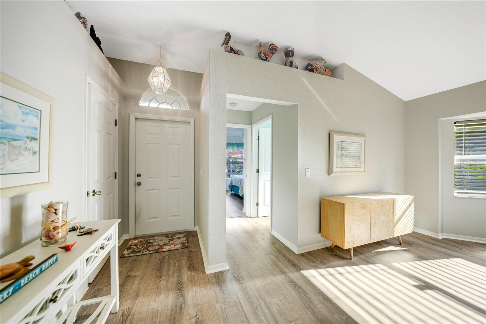 Image 4 of 30 For 3985 Cape Cole Boulevard