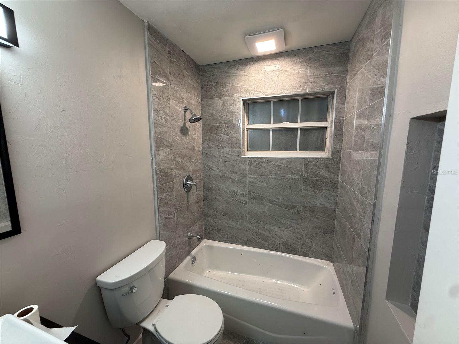 Image 14 of 26 For 51 Lagoon Drive