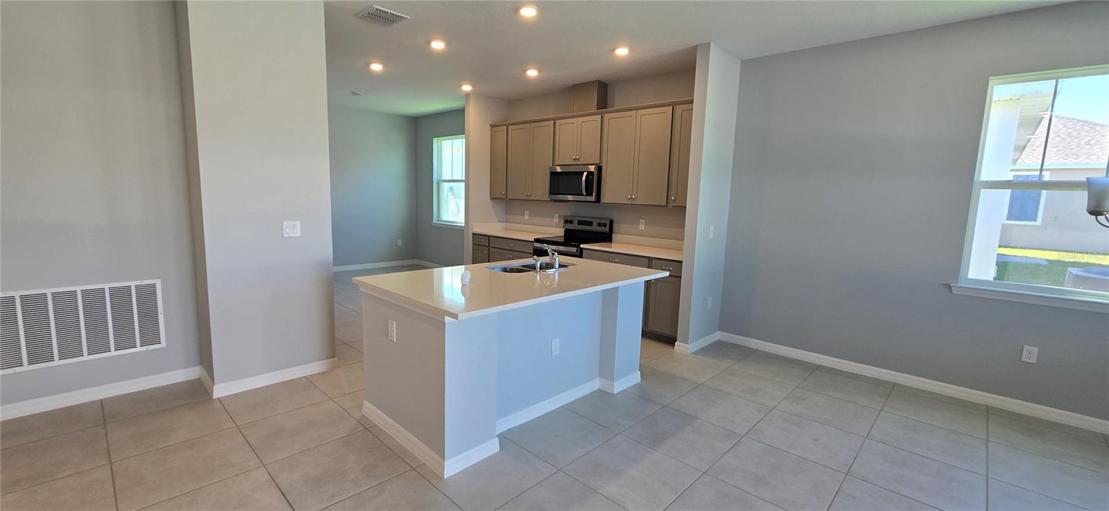 Image 13 of 22 For 2327 Selenia Street