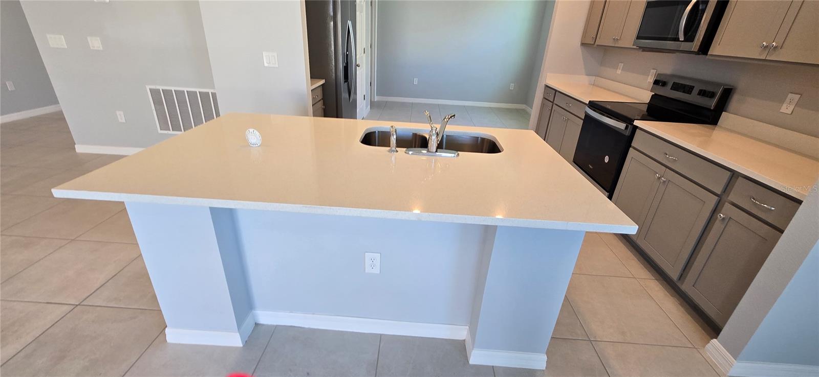 Image 15 of 22 For 2327 Selenia Street