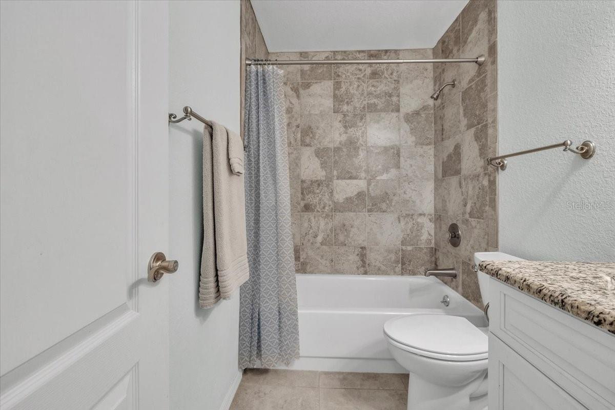 Image 37 of 70 For 12221 Kingsway Circle B2