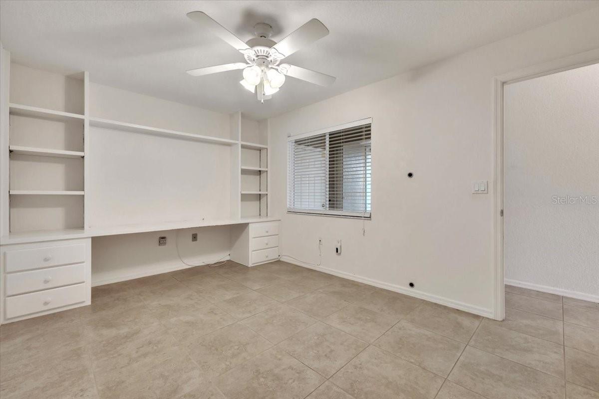 Image 40 of 70 For 12221 Kingsway Circle B2