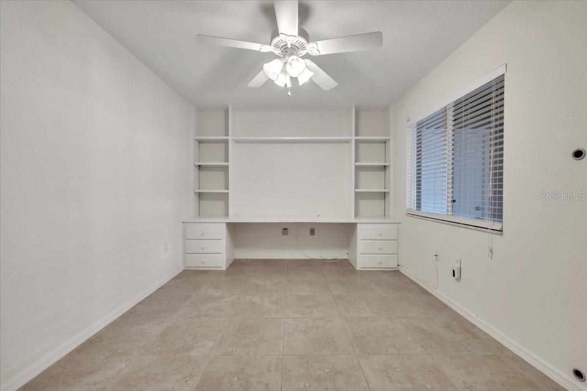 Image 42 of 70 For 12221 Kingsway Circle B2