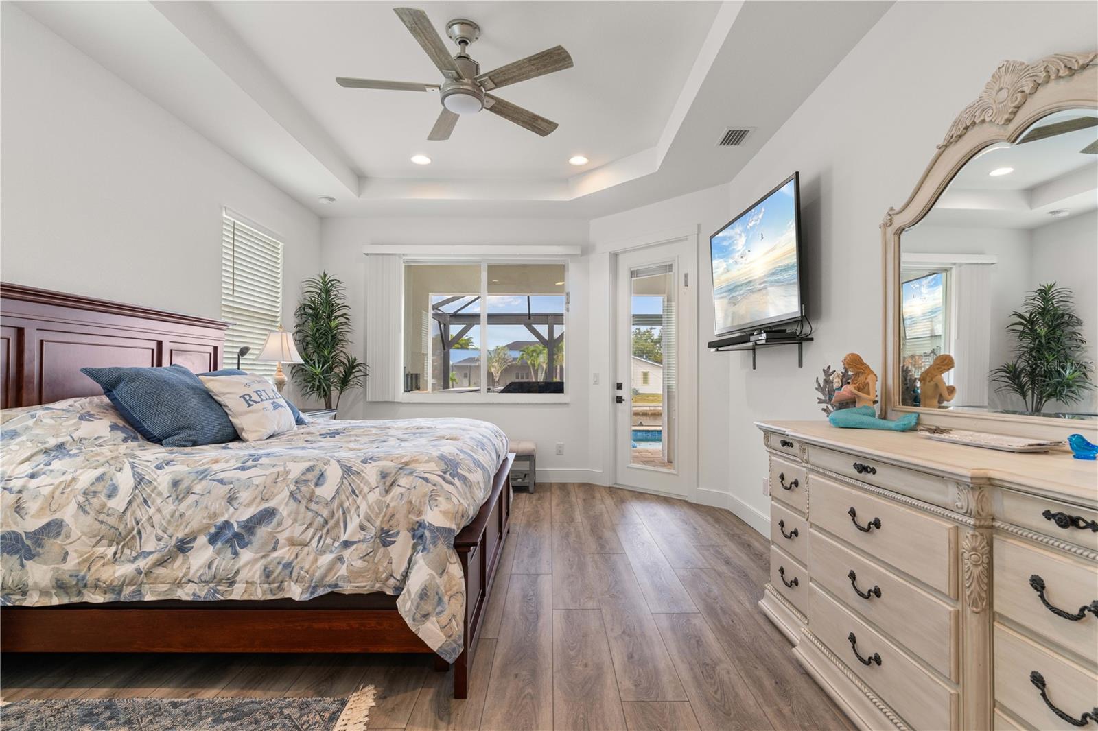 Image 30 of 68 For 2750 Marion Avenue