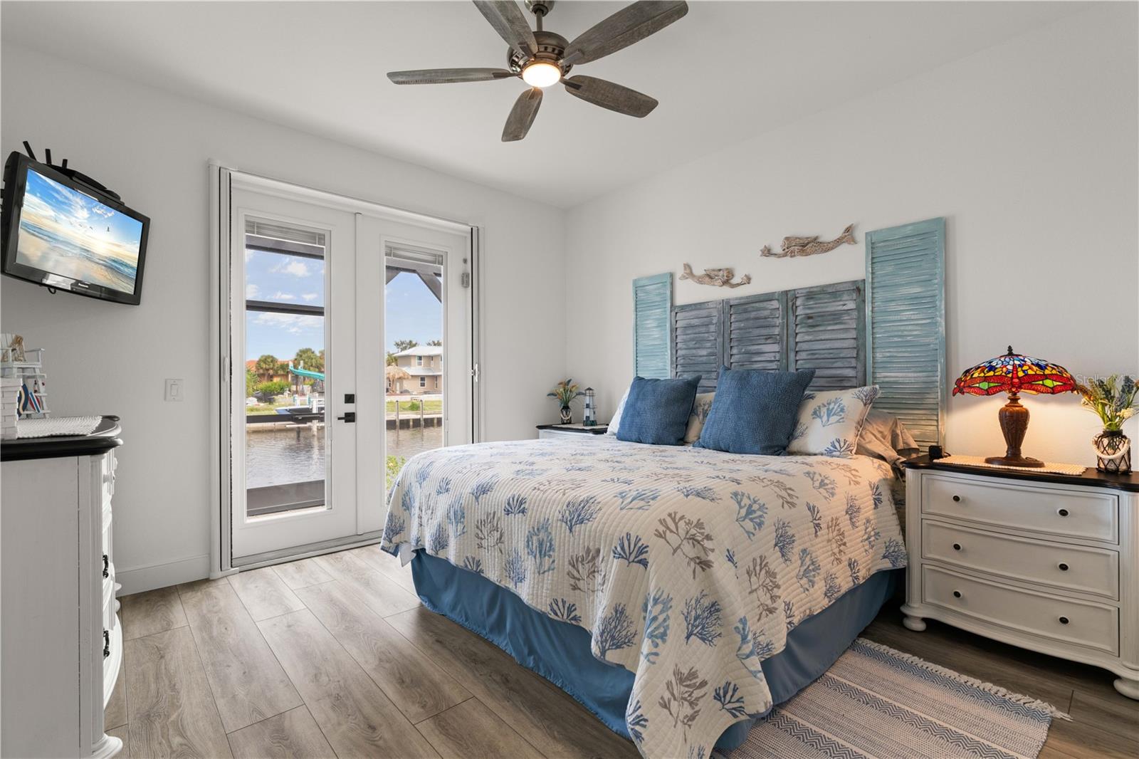 Image 38 of 68 For 2750 Marion Avenue