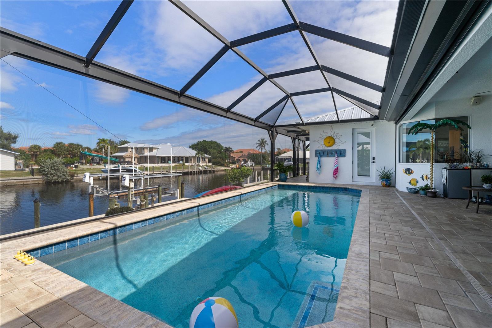 Image 54 of 68 For 2750 Marion Avenue