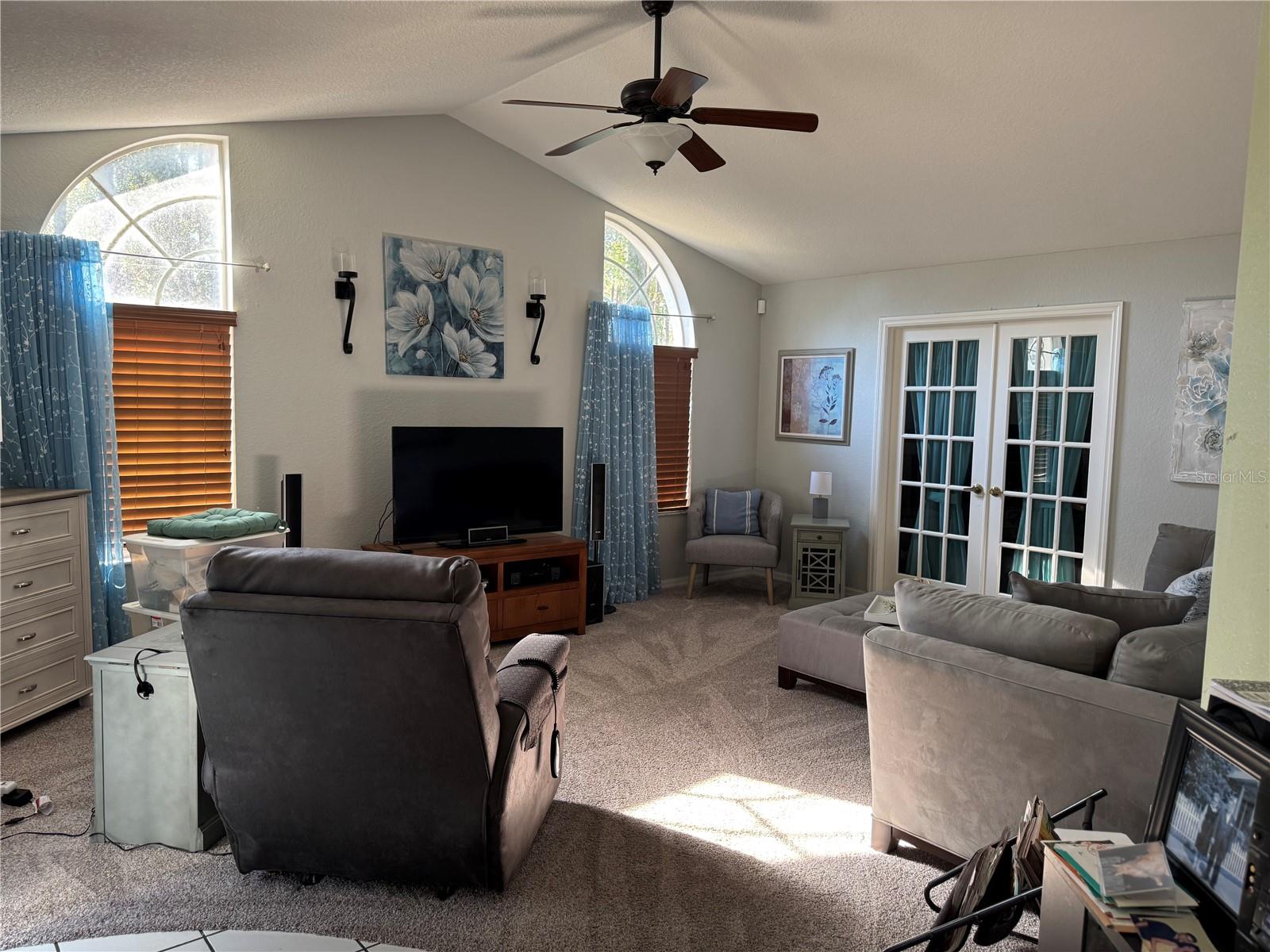 Image 3 of 9 For 3501 Tropicaire Boulevard