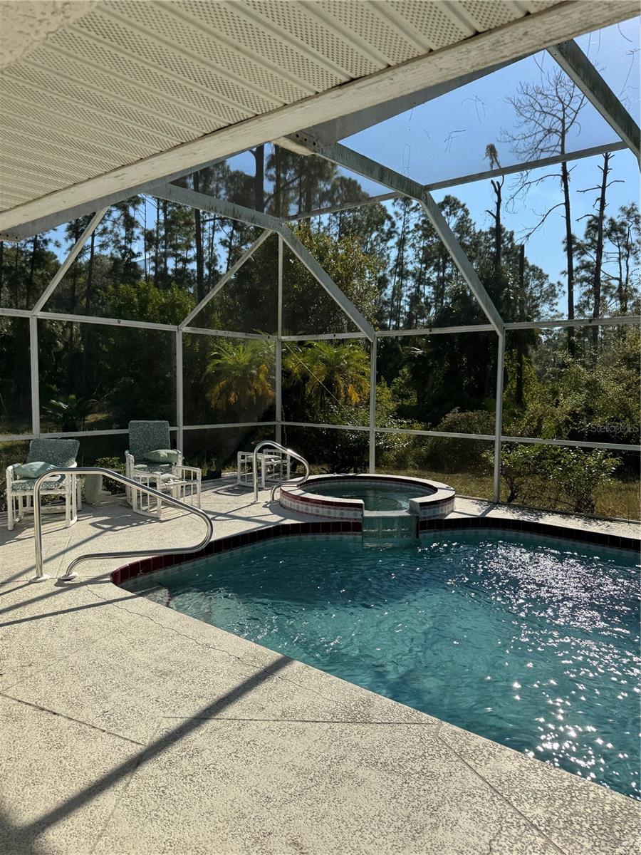 Image 8 of 9 For 3501 Tropicaire Boulevard