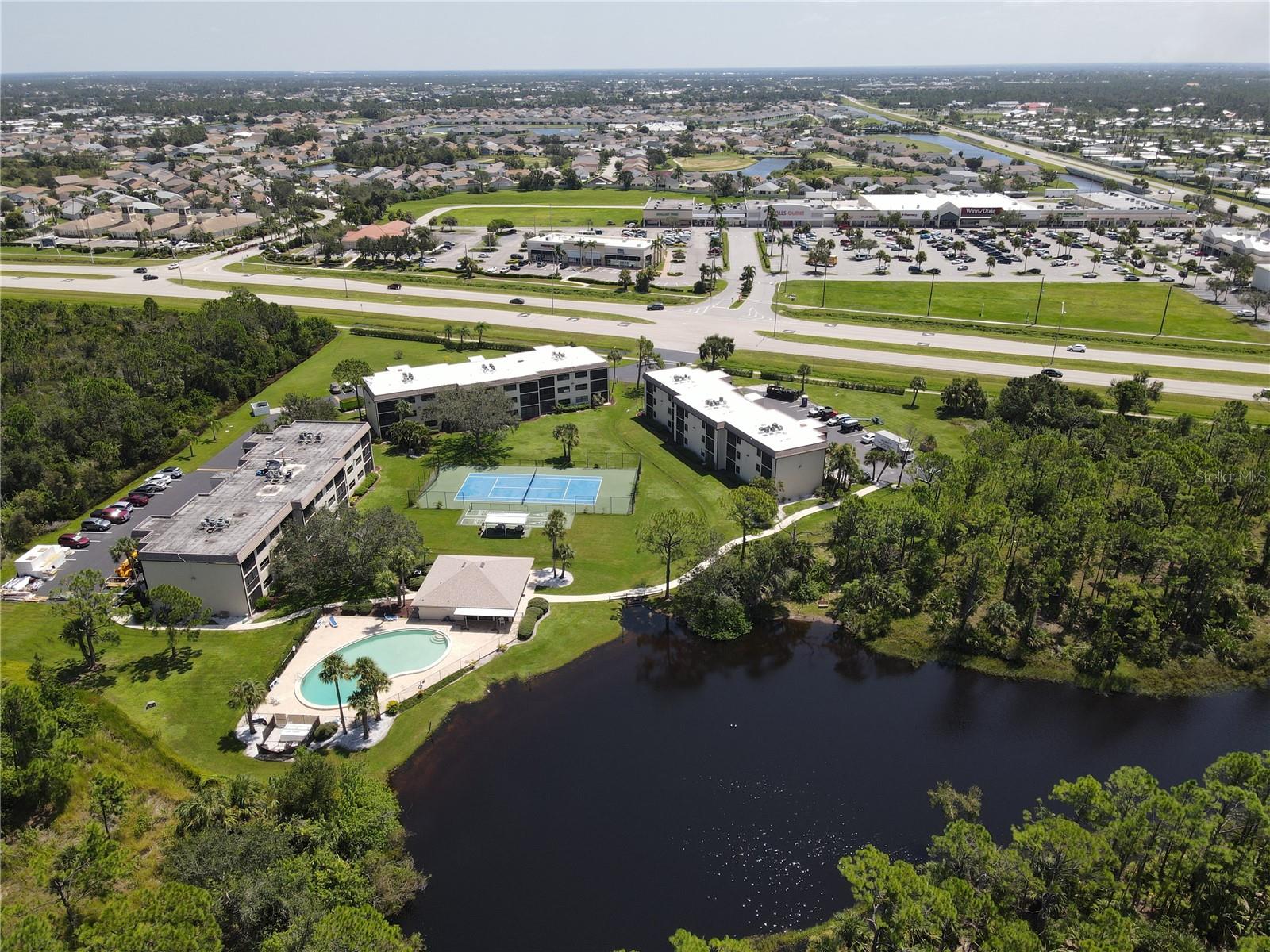 Image 21 of 23 For 1999 Kings Highway 22b