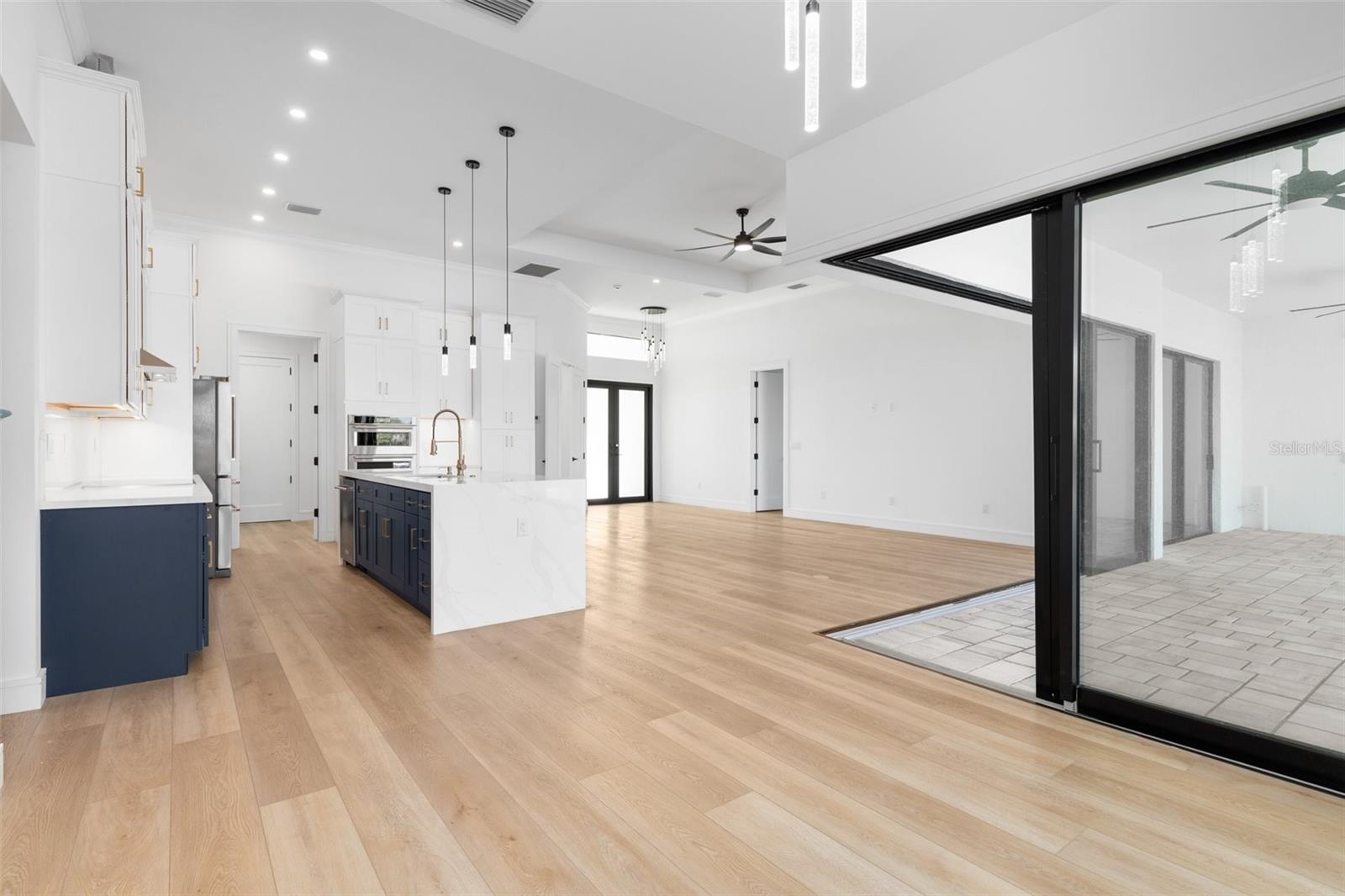 Image 21 of 66 For 15218 Appleton Boulevard