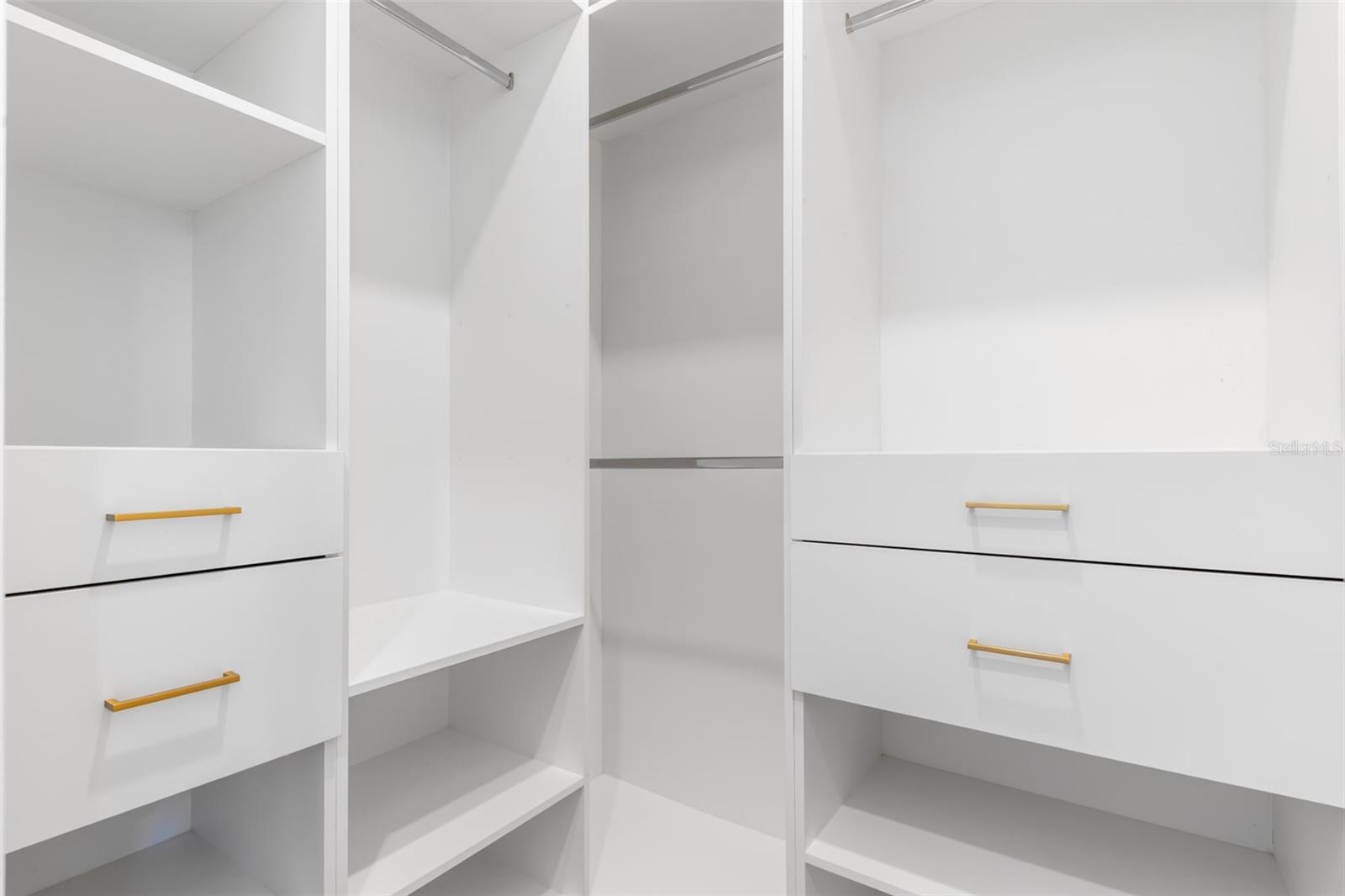 Image 31 of 66 For 15218 Appleton Boulevard