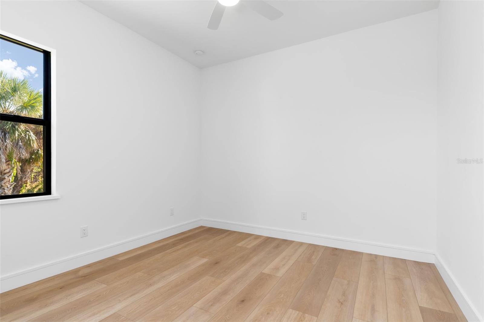 Image 35 of 66 For 15218 Appleton Boulevard