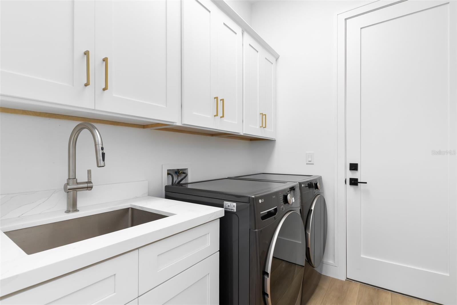 Image 40 of 66 For 15218 Appleton Boulevard