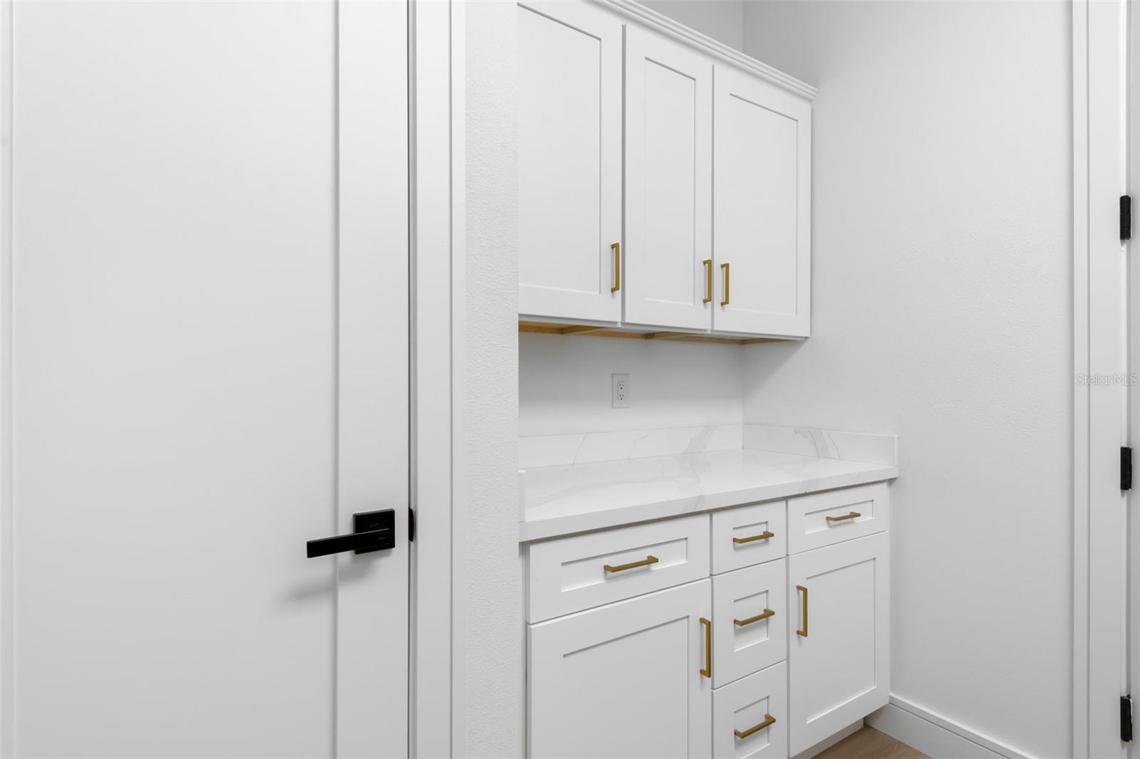 Image 41 of 66 For 15218 Appleton Boulevard