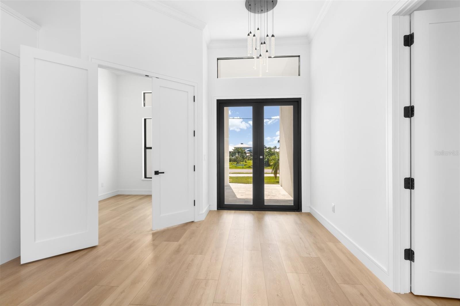 Image 8 of 66 For 15218 Appleton Boulevard