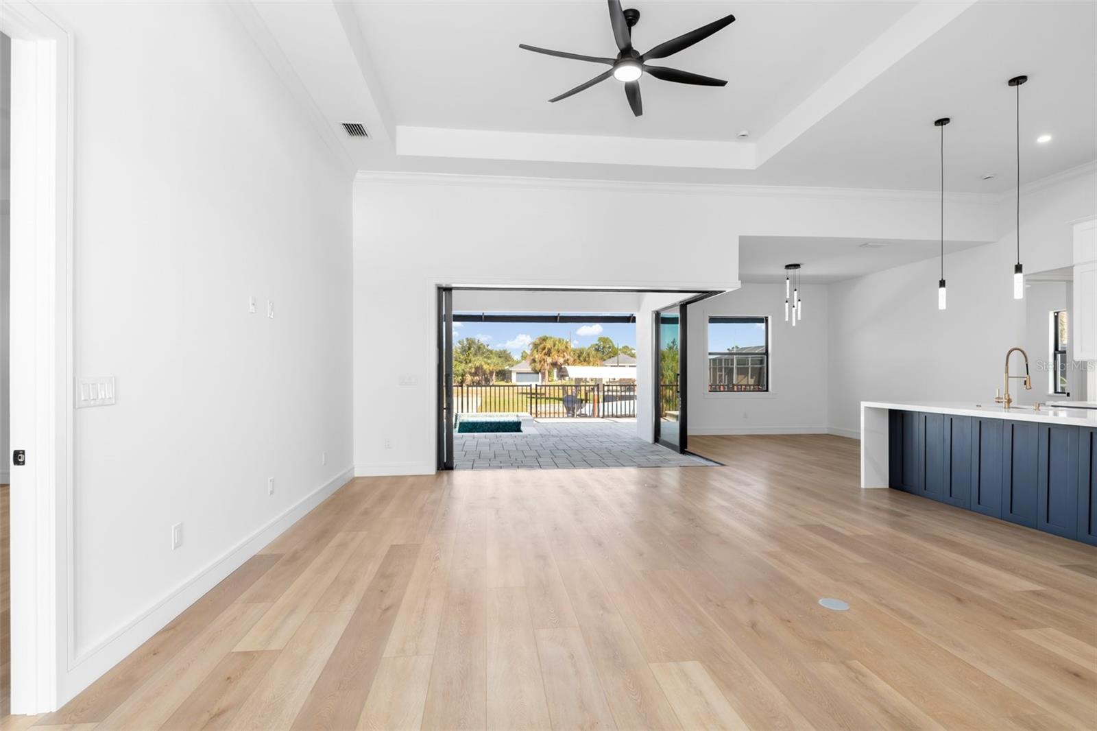 Image 9 of 66 For 15218 Appleton Boulevard