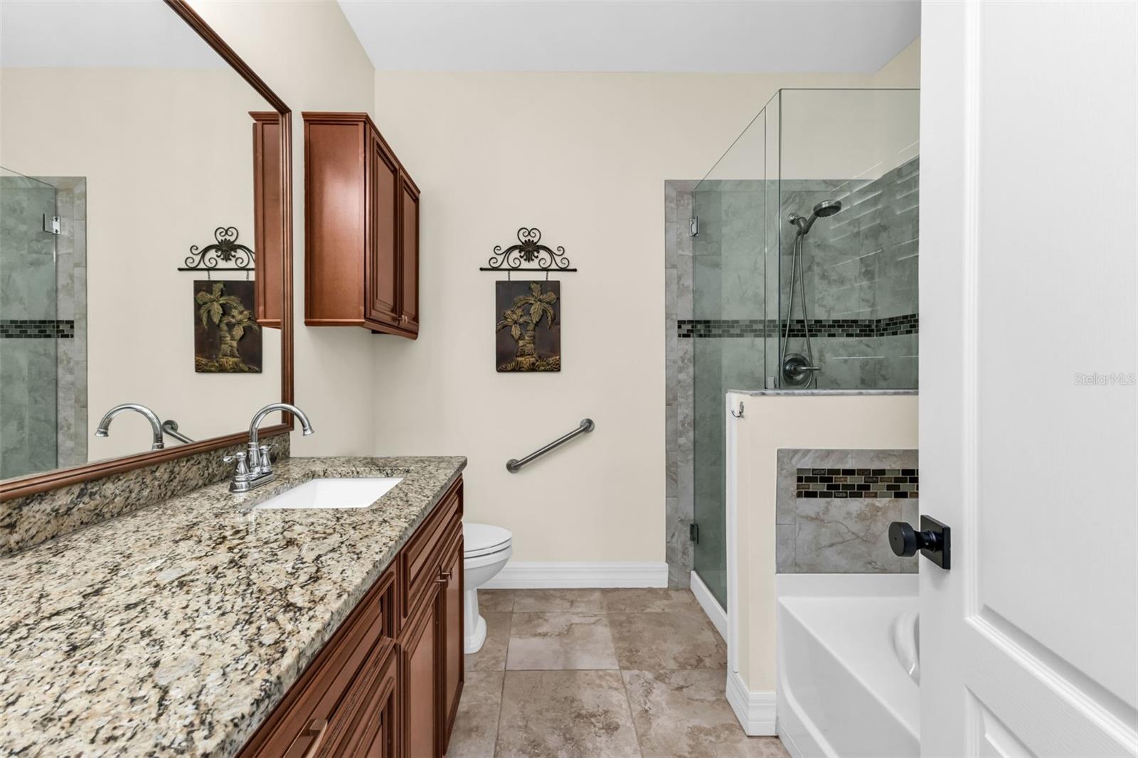 Image 22 of 40 For 16508 Tonawanda Drive