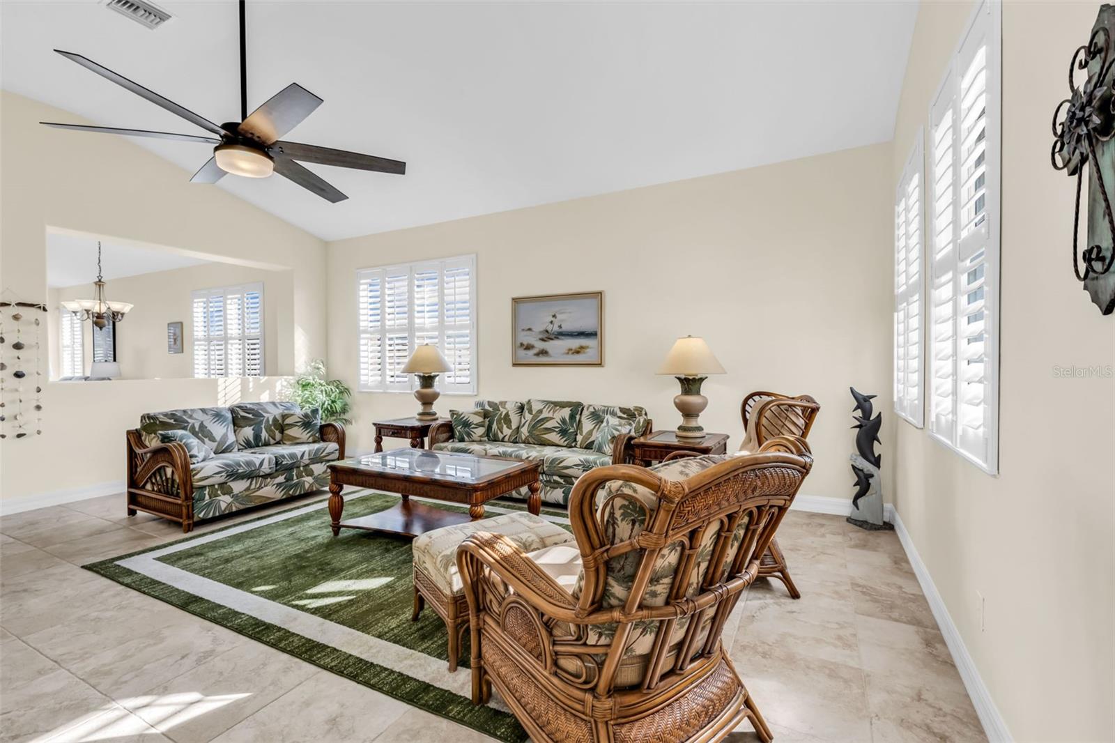 Image 5 of 40 For 16508 Tonawanda Drive