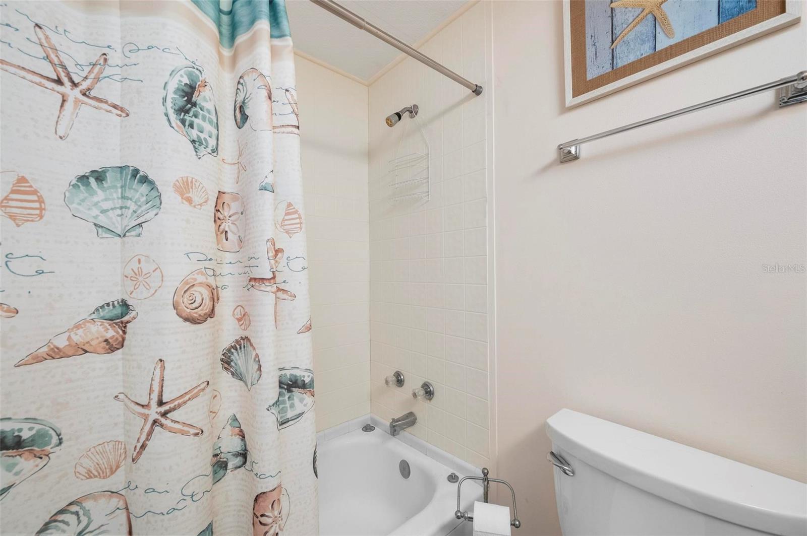 Image 21 of 59 For 1000 Kings Highway 328