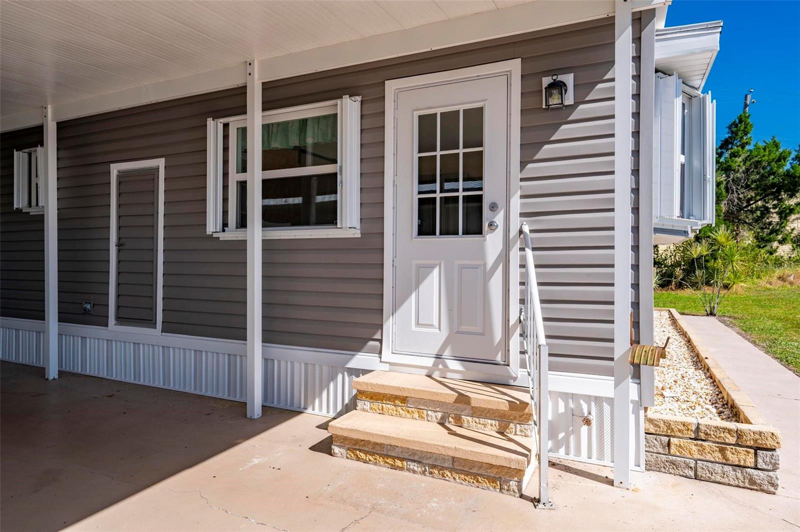 Image 36 of 59 For 1000 Kings Highway 328