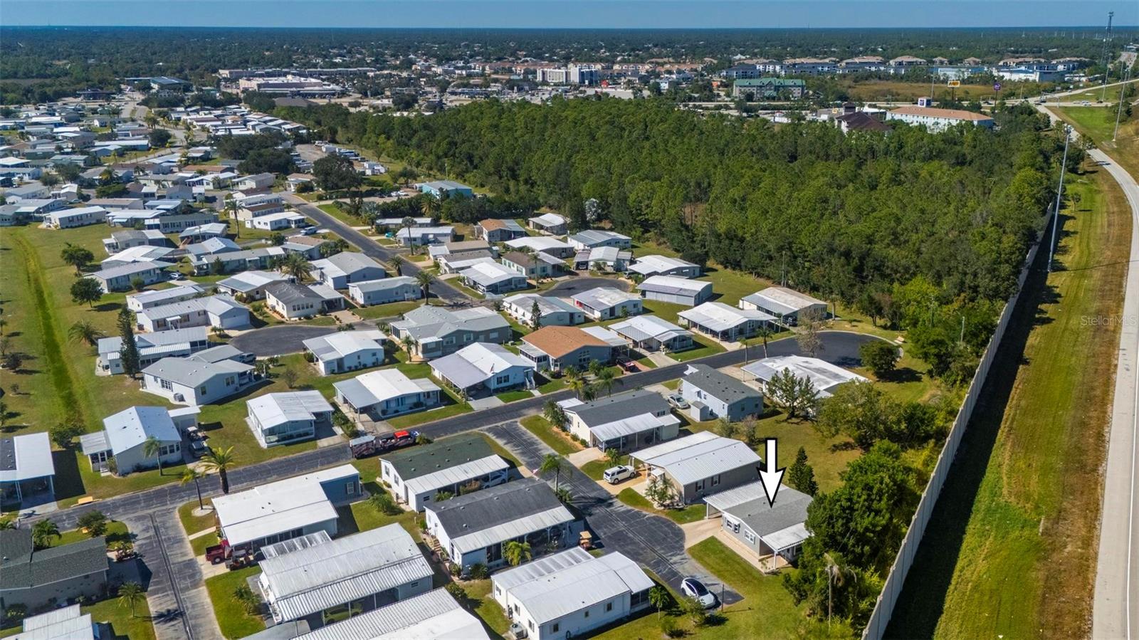 Image 43 of 59 For 1000 Kings Highway 328